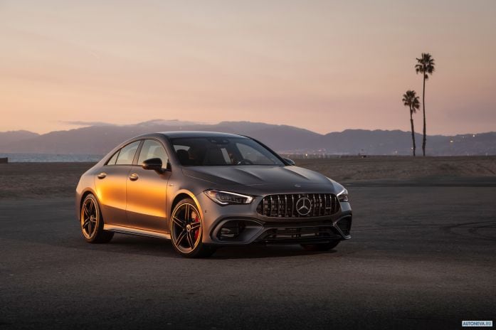 2020 Mercedes-Benz CLA45 4MATIC+ - фотография 6 из 40