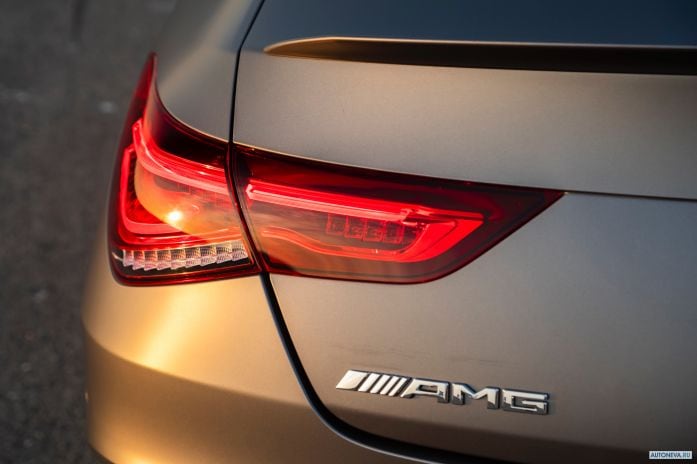2020 Mercedes-Benz CLA45 4MATIC+ - фотография 37 из 40 2020 Mercedes-Benz CLA45 4MATIC+ - фотография 37 из 40