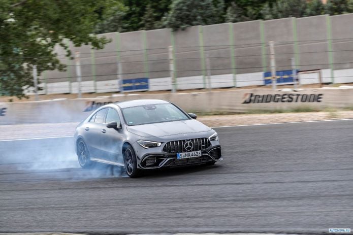 2020 Mercedes-Benz CLA45 S AMG 4MATIC Aerodynamic Package - фотография 15 из 40 2020 Mercedes-Benz CLA45 S AMG 4MATIC Aerodynamic Package - фотография 15 из 40