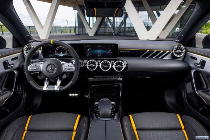2020 Mercedes-Benz CLA45 S AMG 4MATIC Aerodynamic Package - фотография 34 из 40 2020 Mercedes-Benz CLA45 S AMG 4MATIC Aerodynamic Package - фотография 34 из 40