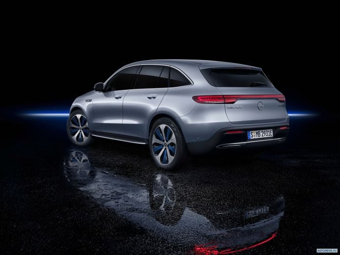 2020 Mercedes-Benz EQC 400 4MATIC - фотография 17 из 40