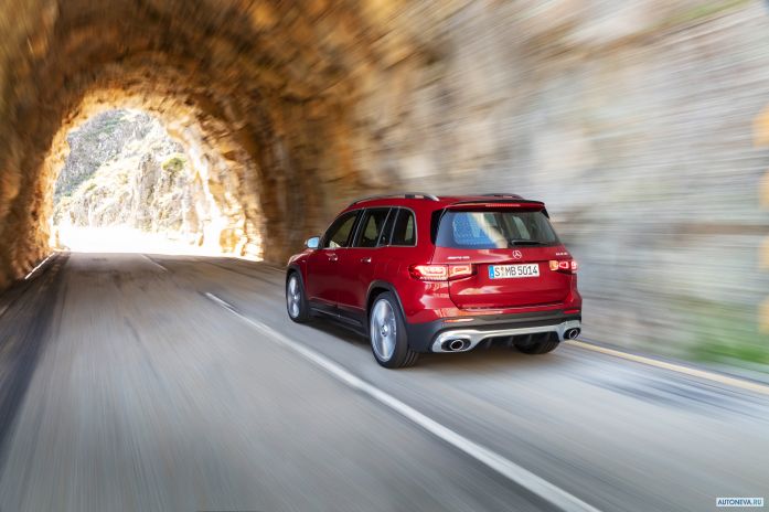 2020 Mercedes-Benz GLB35 AMG 4MATIC - фотография 18 из 27