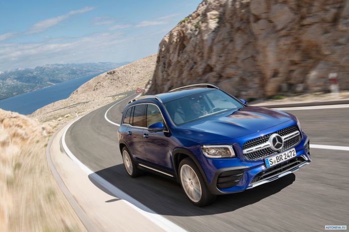 2020 Mercedes-Benz GLB-class 250 AMG-line - фотография 9 из 40