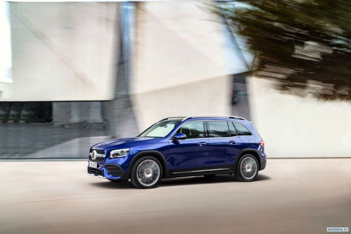 2020 Mercedes-Benz GLB-class 250 AMG-line - фотография 15 из 40