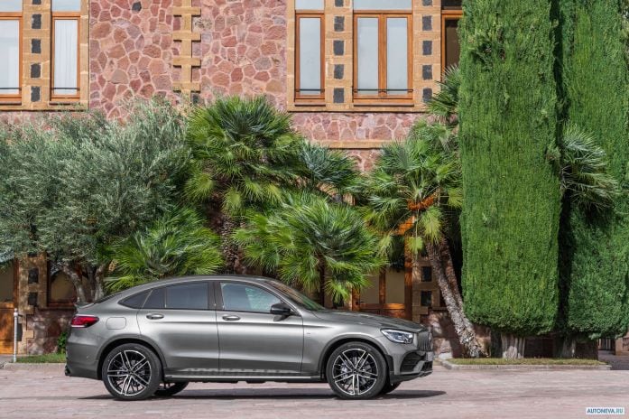 2020 Mercedes-Benz GLC43 4MATIC Coupe - фотография 10 из 23 2020 Mercedes-Benz GLC43 4MATIC Coupe - фотография 10 из 23