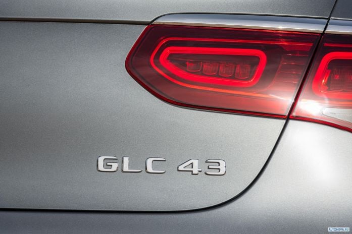 2020 Mercedes-Benz GLC43 4MATIC Coupe - фотография 20 из 23 2020 Mercedes-Benz GLC43 4MATIC Coupe - фотография 20 из 23