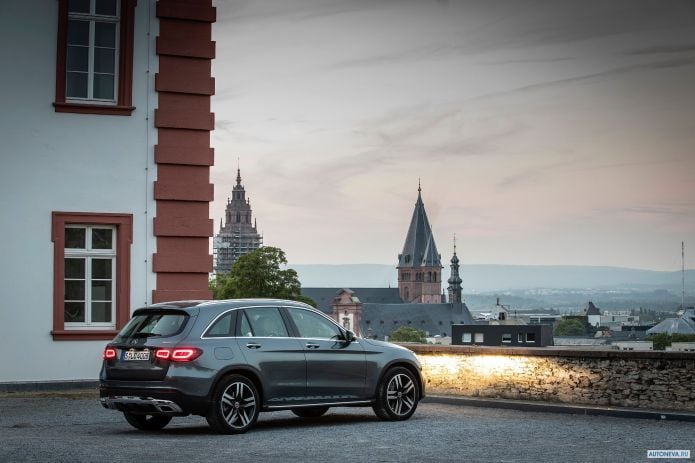 2020 Mercedes-Benz GLC-class 300 4MATIC - фотография 26 из 40 2020 Mercedes-Benz GLC-class 300 4MATIC - фотография 26 из 40