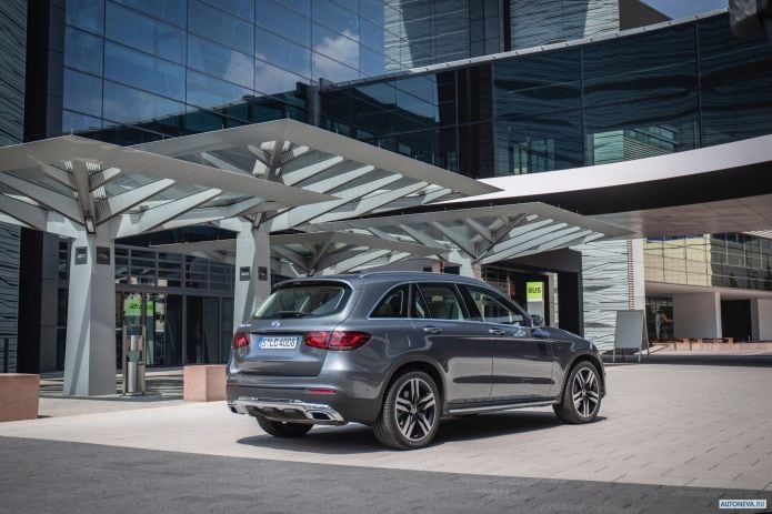 2020 Mercedes-Benz GLC-class 300 4MATIC - фотография 27 из 40