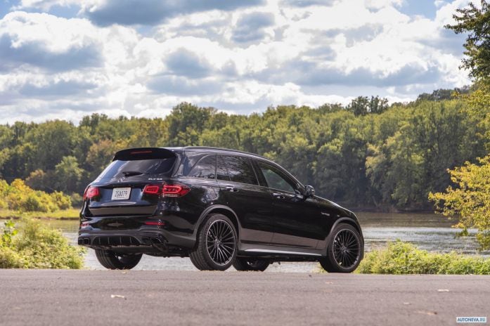 2020 Mercedes-Benz GLC-class AMG 63 4MATIC+ - фотография 15 из 35