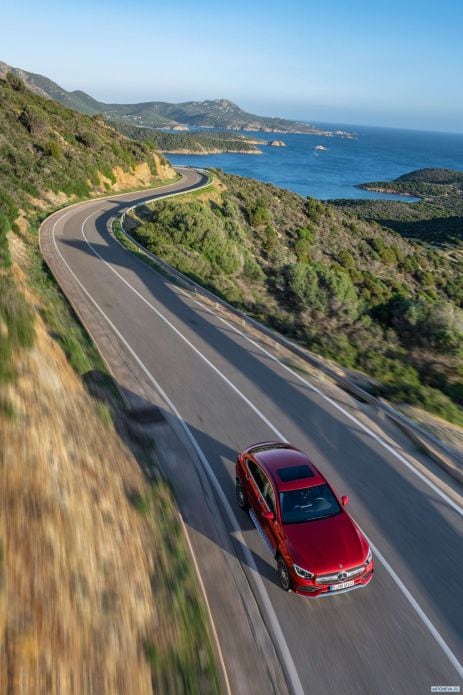 2020 Mercedes-Benz GLC Coupe 300 4MATIC AMG-line - фотография 37 из 40