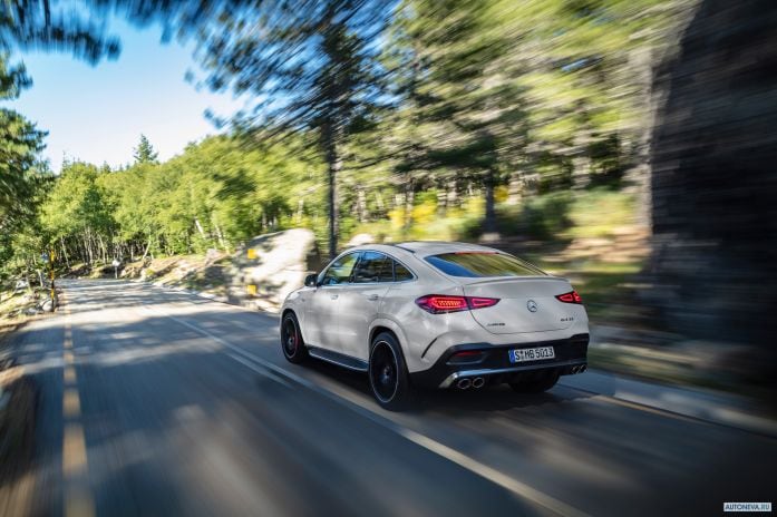 2020 Mercedes-Benz GLE53 AMG 4MATIC Coupe - фотография 19 из 36 2020 Mercedes-Benz GLE53 AMG 4MATIC Coupe - фотография 19 из 36