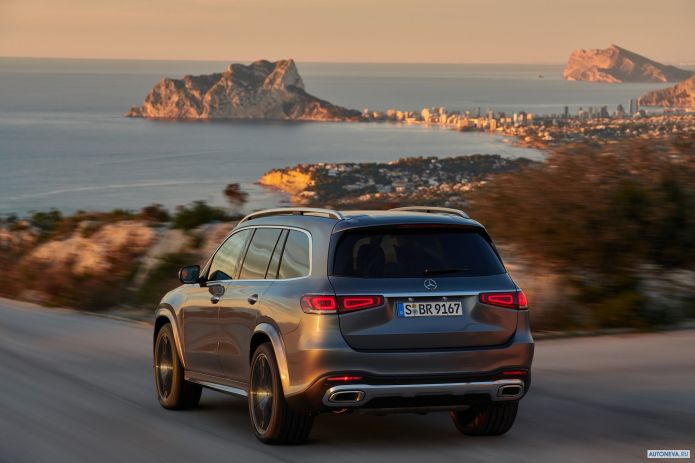 2020 Mercedes-Benz GLS-class AMG Line - фотография 25 из 38