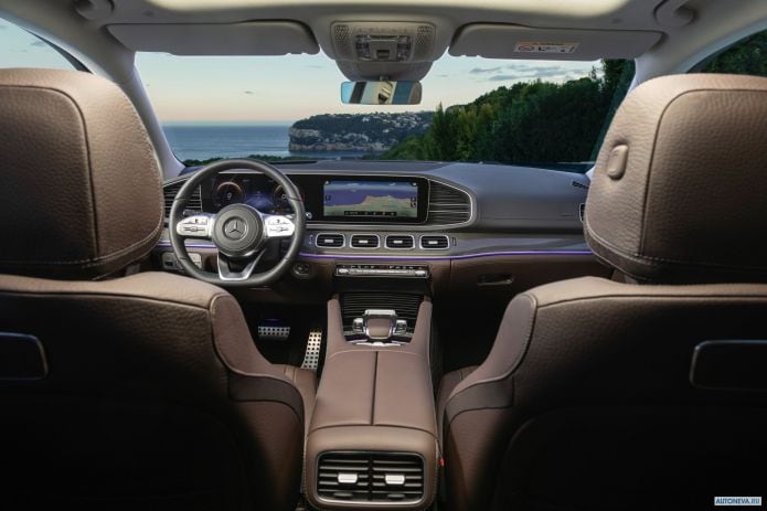2020 Mercedes-Benz GLS-class AMG Line - фотография 29 из 38 2020 Mercedes-Benz GLS-class AMG Line - фотография 29 из 38