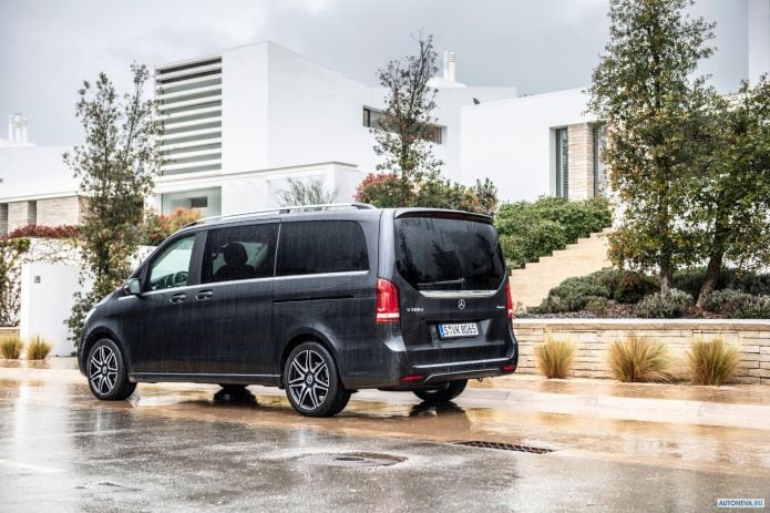 2020 Mercedes-Benz V-class 300D 4MATIC AMG line - фотография 13 из 19 2020 Mercedes-Benz V-class 300D 4MATIC AMG line - фотография 13 из 19