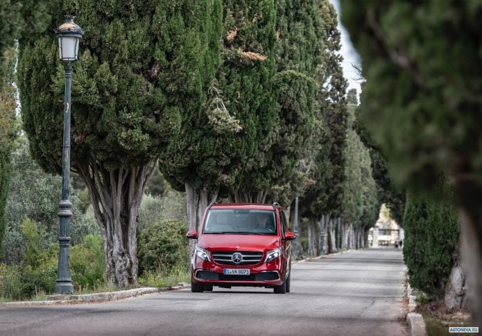 2020 Mercedes-Benz V-class 300D Exclusive Line - фотография 4 из 22