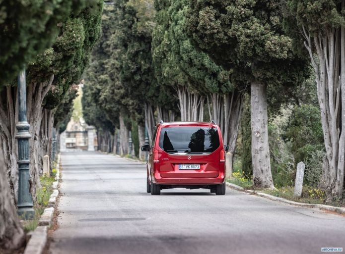 2020 Mercedes-Benz V-class 300D Exclusive Line - фотография 18 из 22