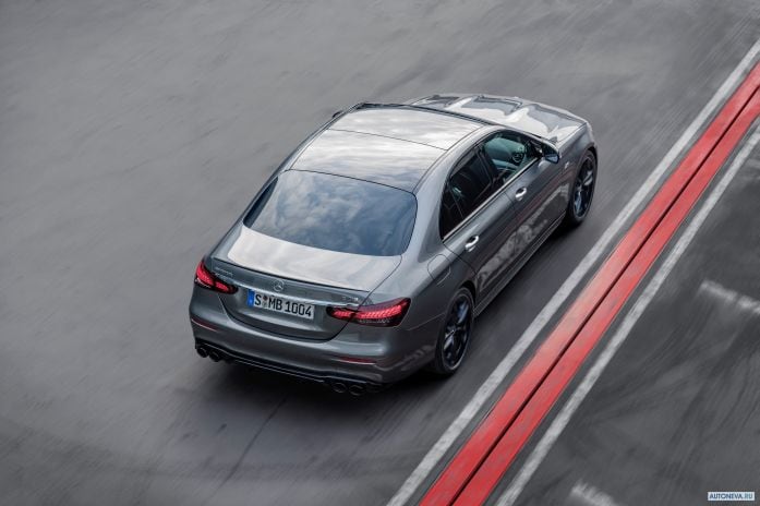 2021 Mercedes-Benz E53 AMG 4MATIC+ - фотография 15 из 19 2021 Mercedes-Benz E53 AMG 4MATIC+ - фотография 15 из 19