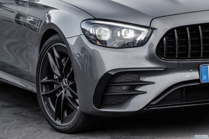 2021 Mercedes-Benz E53 AMG 4MATIC+ - фотография 18 из 19