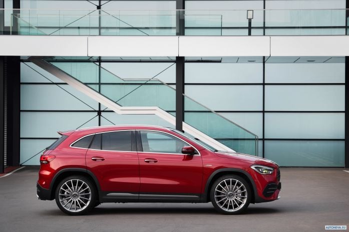 2021 Mercedes-Benz GLA35 AMG - фотография 10 из 29 2021 Mercedes-Benz GLA35 AMG - фотография 10 из 29