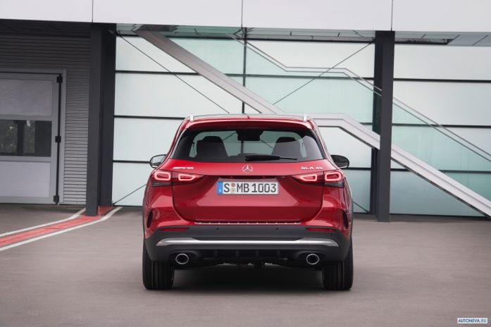 2021 Mercedes-Benz GLA35 AMG - фотография 11 из 29 2021 Mercedes-Benz GLA35 AMG - фотография 11 из 29