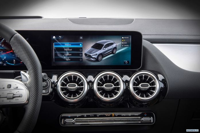 2021 Mercedes-Benz GLA35 AMG - фотография 20 из 29 2021 Mercedes-Benz GLA35 AMG - фотография 20 из 29