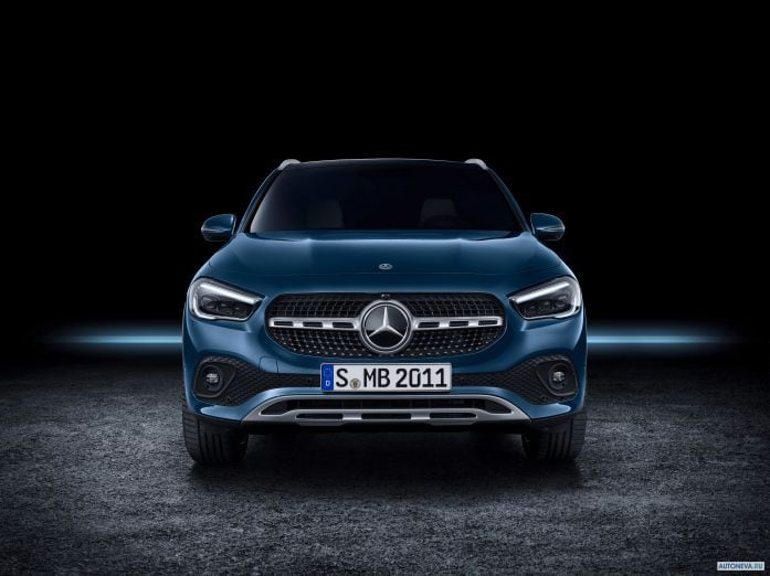 2021 Mercedes-Benz GLA 250 4MATIC - фотография 1 из 14