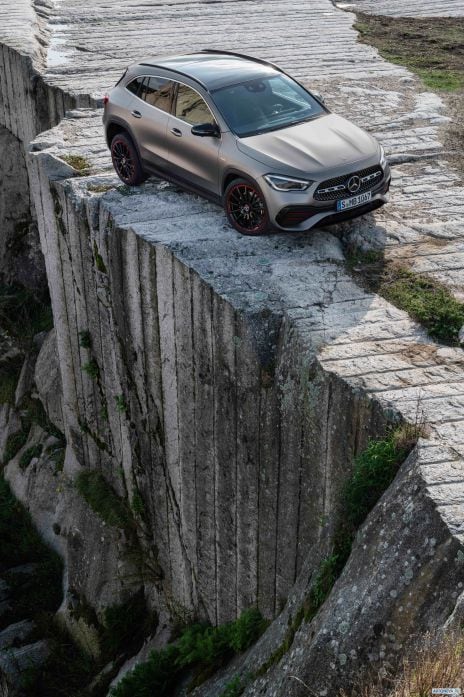 2021 Mercedes-Benz GLA 250 4MATIC AMG-line Edition 1 - фотография 9 из 29