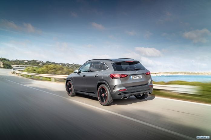 2021 Mercedes-Benz GLA 250 4MATIC AMG-line Edition 1 - фотография 18 из 29