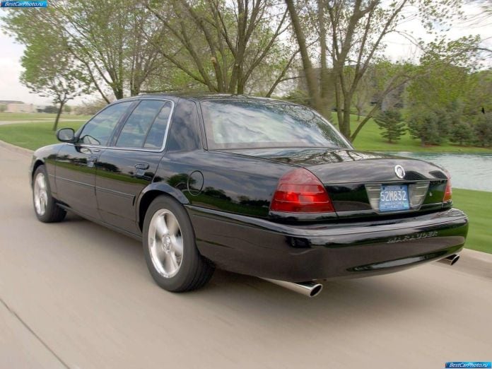 2003 Mercury Marauder - фотография 11 из 18