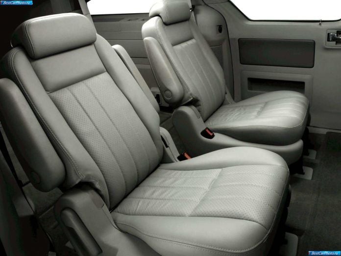 2004 Mercury Monterey Advance Trac - фотография 26 из 94