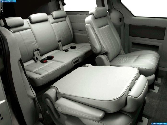 2004 Mercury Monterey Advance Trac - фотография 27 из 94