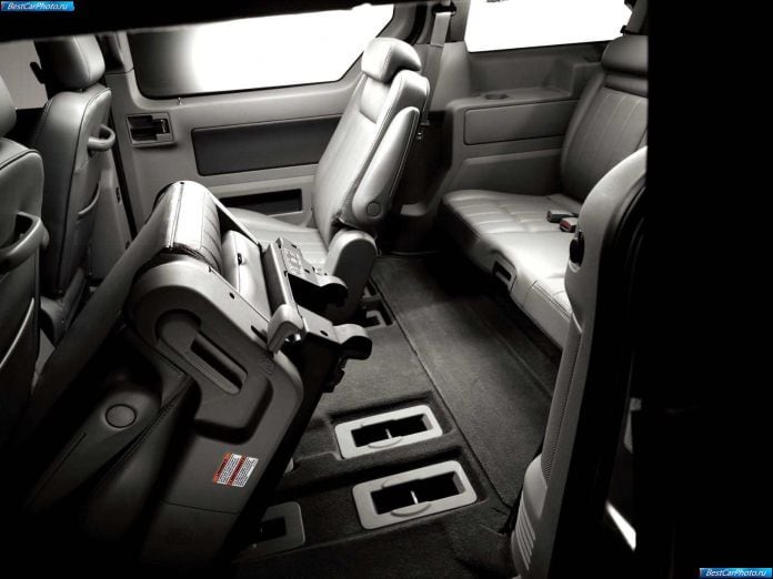 2004 Mercury Monterey Advance Trac - фотография 31 из 94