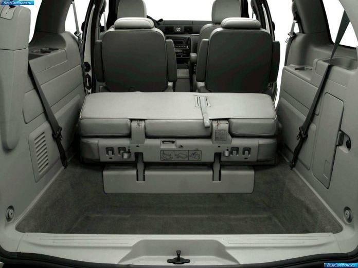 2004 Mercury Monterey Advance Trac - фотография 33 из 94