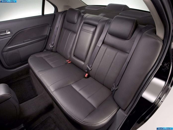 2006 Mercury Milan - фотография 8 из 32