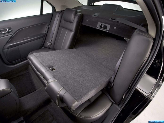 2006 Mercury Milan - фотография 11 из 32