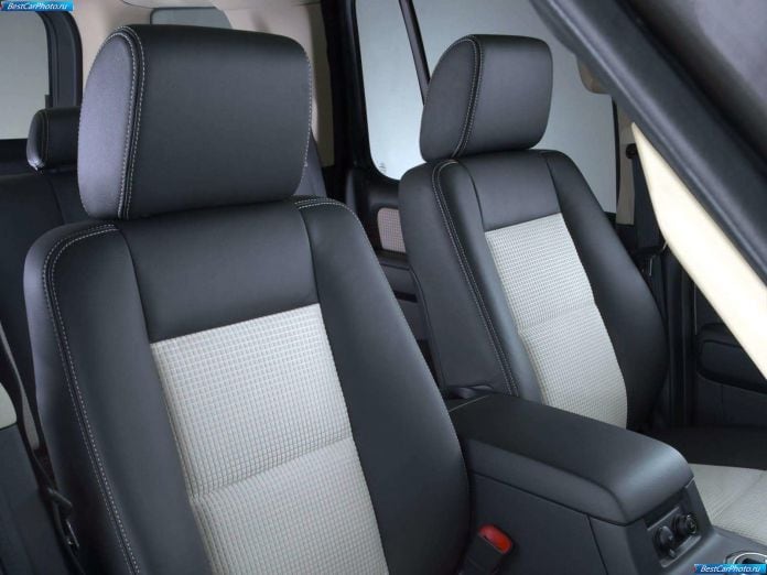 2006 Mercury Mountaineer - фотография 15 из 46