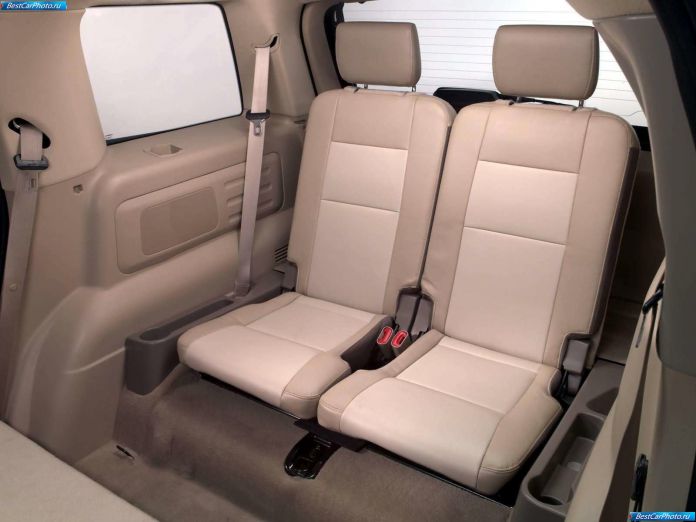 2006 Mercury Mountaineer - фотография 27 из 46