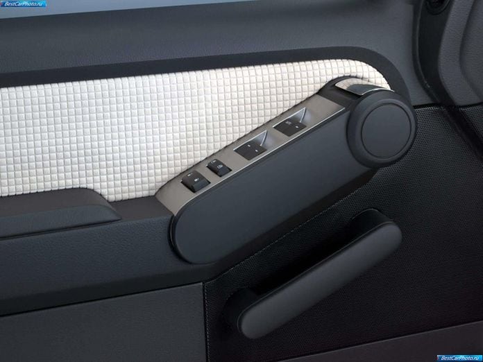 2006 Mercury Mountaineer - фотография 33 из 46