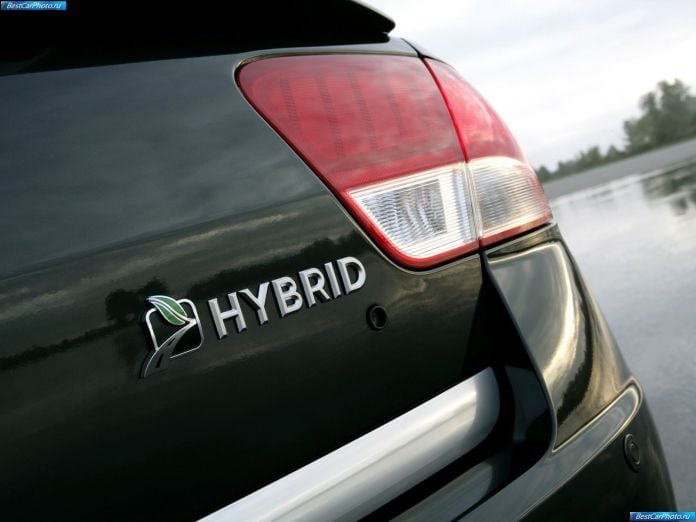 2010 Mercury Milan Hybrid - фотография 38 из 44