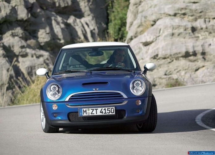 2004 Mini Cooper S - фотография 8 из 22
