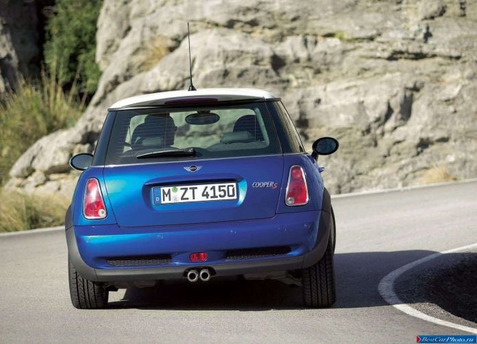 2004 Mini Cooper S - фотография 15 из 22