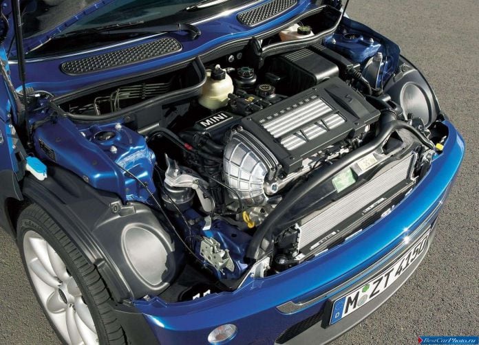 2004 Mini Cooper S - фотография 18 из 22