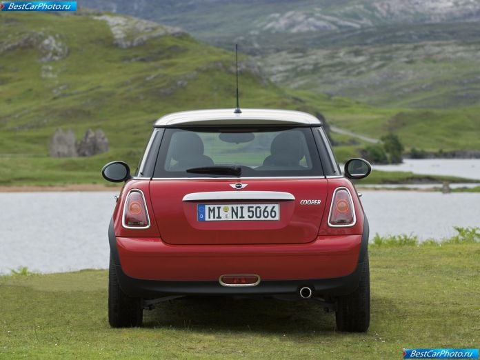 2007 Mini Cooper - фотография 11 из 21