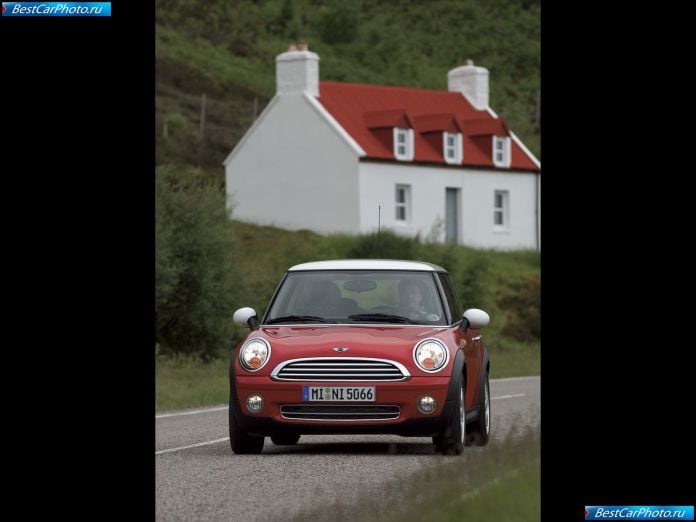 2007 Mini Cooper - фотография 19 из 21