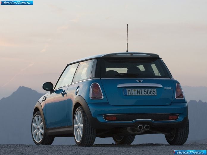 2007 Mini Cooper S - фотография 12 из 21