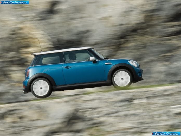 2007 Mini Cooper S - фотография 16 из 21