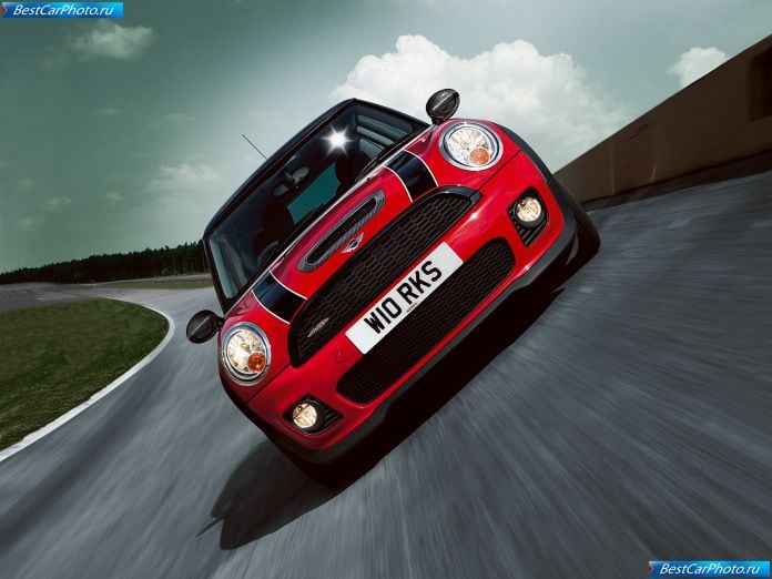 2008 Mini Cooper S John Cooper Works Tuning Kit - фотография 4 из 5