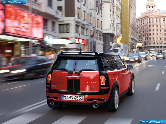 2009 Mini Clubman John Cooper Works - фотография 4 из 7