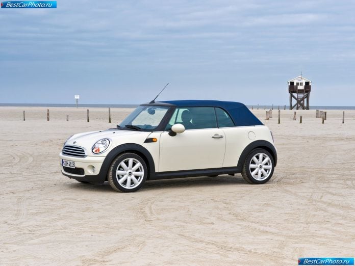 2009 Mini Cooper Convertible - фотография 7 из 21