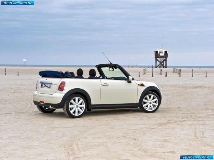 2009 Mini Cooper Convertible - фотография 17 из 21